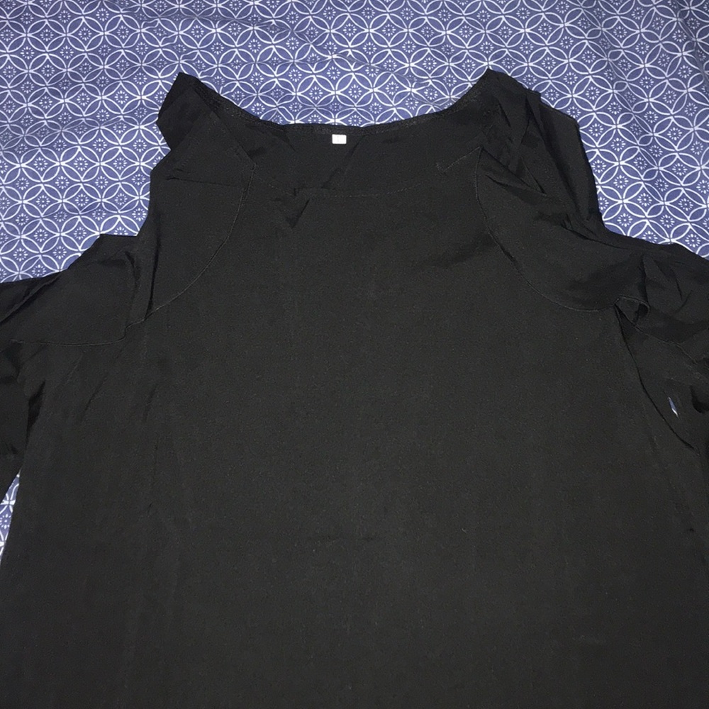 Long sleeved black blouse